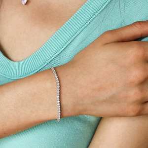 Bracelet tennis en zircon, argent sterling fin et délicat, argent 925, bracelet en zircon, cadeau d'anniversaire pour elle - Product Image 5