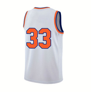 Camiseta de Baloncesto Transpirable de Alta Calidad 100% Poliéster Blanca con Detalles en Naranja y Azul para Fanáticos del Baloncesto, Uniforme para Adultos - Product Image 3