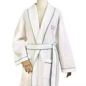 Nesta Sports - Pijamas de Baño Personalizados para Parejas, 100% Poliéster Franela, Ropa de Dormir para Hombre y Albornoces con Cuello Chalaca para Mujer - Product Image 3