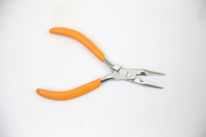 Alicates de Punta Curva Dorados de 115 mm, Alicates para Joyería, Herramienta Manual de Corte Diagonal de Precisión para Hacer Anillos, Pendientes y Collares - Product Image 4