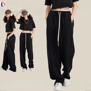 OEM personalizado de alta calidad Unisex Nylon Joggers Casual hombres patrón recto pantalones de encaje medio desgastado cantidad al por mayor - Product Image 3