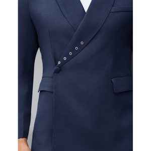 Traje Moderno Azul Medianoche para Hombre, con Detalle de Ojales Asimétricos y Doble Botonadura - Product Image 2