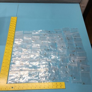 LOT DE 81 ROULEMENTS VARIAN E12002390, E-CLAMP - Équipements et Pièces Semi-conductrices Globales de Confiance chez Trusted Global Legacy - Product Image 6