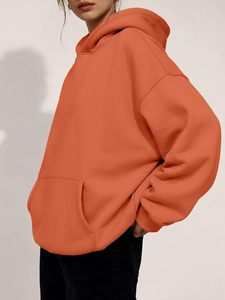 Sweat-shirt à capuche oversize élégant pour femme, en molleton brossé doux, avec impression de logo graphique personnalisé, style streetwear tendance - Product Image 3
