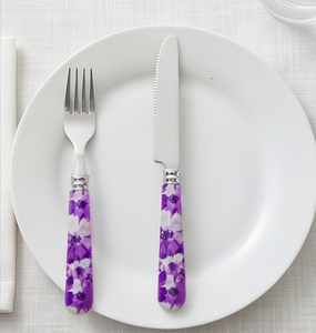 Ensemble de couverts à poignée florale en acier inoxydable, couteaux, fourchettes et cuillères, motif de fleurs violettes et blanches, passe au lave-vaisselle, pour un usage domestique - Product Image 4