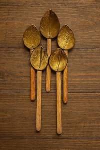 Cuillère en noix de coco, texture naturelle, coquille artisanale, idéale pour servir du riz, du curry et des desserts - Product Image 5