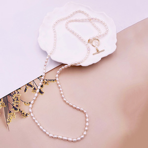 Collier haut de gamme automne-hiver avec perles d'eau douce, design unique, boucle OT, chaîne de pull simple, élégante extension - Product Image 1