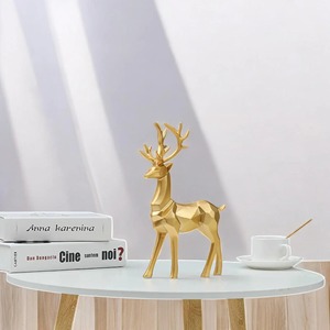 Objeto Decorativo de Metal Dorado con Forma de Reno, Estilo Geométrico, para Decoración del Hogar, Fiestas Navideñas y Regalos de Temporada, de la India - Product Image 3