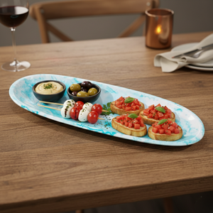 Plato Decorativo de Resina Hecho a Mano con Patrón de Mármol Inspirado en el Océano para Servir Quesos, Tapas y Aperitivos - Product Image 1