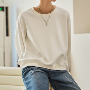 Ensemble sweat-shirt et short en polaire décontracté pour femmes, hiver, 100% coton, écologique, respirant, séchage rapide, logo personnalisé sur le devant, couleur personnalisable - Product Image 3