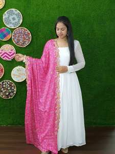 ชุด anarkali สำหรับงานแต่งงานที่สง่างามผ้าทอจากพื้นความยาวถึงพื้นมีการตกแต่งด้วยลูกไม้ - Product Image 3