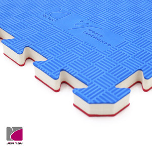 Interlocking Grid Design <b>Mat</b> 100x100cm 20mm UKAS Approved for Fitness Center Dojo - Product Image 1