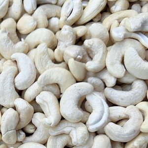 Cheap Bulk Ready To Ship Cashew <b>Nuts</b> Sk1 Cashew <b>Nut</b> Kernels Raw Cashew <b>Nuts</b> Vietnam LOW MOQ - Product Image 1