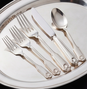 Ensemble de couverts classiques en métal avec design coquillage, finition miroir haute brillance, compatible lave-vaisselle, pour mariage et usage quotidien - Product Image 5