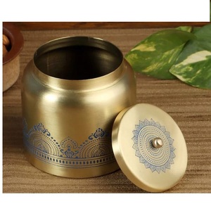 Boîte de rangement dorée au design moderne, pot à thé en acier inoxydable de qualité durable - Product Image 3