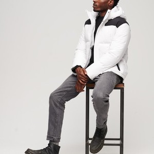 Veste matelassée personnalisée pour homme, idéale pour la neige et le froid, manteau chaud isolé, fabrication OEM, marque privée, vente en gros, emballage personnalisé, coutures de qualité - Product Image 3