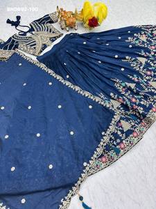 Tenue de mariage, dernière collection de designer, Lehenga-Choli et Dupatta en Vichitra lourd avec broderie de sequins, exportateur de mode féminine - Product Image 6