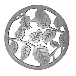 Sous-plat rond en métal découpé motif feuille d'argent moderne, isolant thermique robuste pour table, prix de gros - Product Image 1
