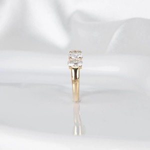 แหวนเพชรทรงรี 5 เม็ด คุณภาพพรีเมียม ฝังครึ่งวง สำหรับงานแต่งงานหรือวันครบรอบ ทำจากทองคำขาว 14K ดีไซน์หรูหรา - Product Image 3