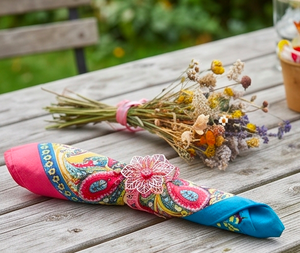 Ronds de serviette colorés en forme de fleur avec centre en strass, décoration de table en plastique pour la cuisine et la maison - Product Image 5