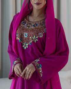 AWAIS HOUSE Ensemble 2 pièces de luxe en gros pour femmes musulmanes, Kaftan modeste simple uni en mousseline perlée, longueur ras du sol, coupe trapèze, avec soutien-gorge intégré - Product Image 5