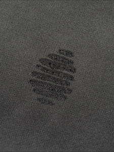 Sweat à capuche en molleton bouclette lourd 480 g/m² noir délavé effet craquelé, de luxe, vintage, uni, respirant - Product Image 3