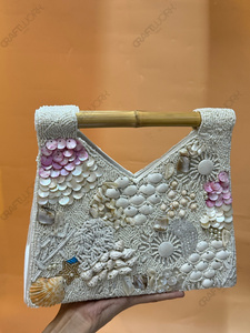 Bolso de Mano Hecho a Mano con Cuentas de Conchas Marinas y Asa de Bambú, Bolso de Playa Costero, Bolso de Perlas y Conchas, Bolso de Moda para Mujer, Venta al Por Mayor - Product Image 2
