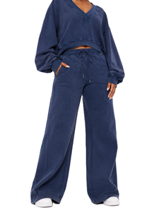 Ensemble court col en V épais OEM en molleton French Terry délavé à l'acide pour femme, pantalon palazzo jogger d'hiver, vente en gros, fabricant USA - Product Image 5