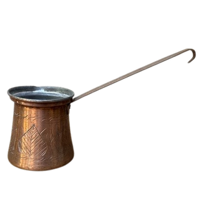 Magnifique cafetière turque, grecque et arabe en cuivre et laiton gravé, pour cuisinière, avec poignée en bois (Cezve, Ibrik, Briki) - Product Image 1