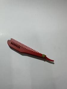 Stainless Steel <b>Razor</b> with Red Checkered <b>Blade</b> and Steel Handle OEM Brand Non-Disposable for Face Shaving <b>Single</b> <b>Blade</b> Design - Product Image 6