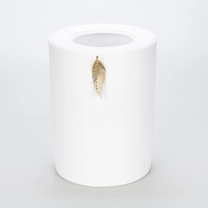 Poubelle élégante en métal noir avec motif feuille, idéale pour la maison, le bureau, la chambre, la salle de bain et l'aménagement intérieur, provenant d'Inde - Product Image 2