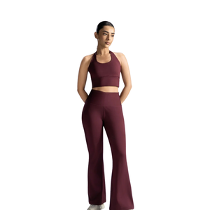 Conjunto Deportivo Premium para Mujer, Top Corto y Leggings Acampanados, Ropa Deportiva para Gimnasio y Fitness, Venta al Por Mayor, OEM, ODM - Product Image 1