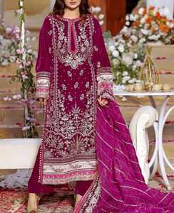Nueva llegada de moda para mujer: Shalwar Kameez de terciopelo bordado de Pakistán e India a precio de mayoreo. - Product Image 2