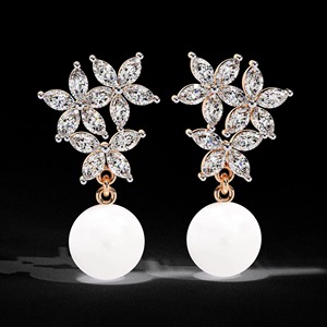 Boucles d'oreilles scintillantes en perles florales et moissanite, bijoux délicats en forme de fleur, élégantes boucles d'oreilles pendantes en argent, cadeau mignon pour femme - Product Image 3