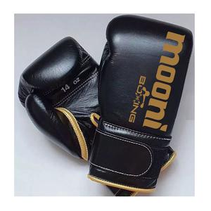 Guantes de boxeo profesionales con diseño y logotipo personalizados Guantes de patada MMA Dedo completo Durable Punzonado Guante de boxeo de cuero de vaca - Product Image 3
