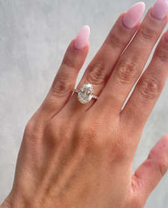 แหวนหมั้นเพชรทรงรี 14k ทองคำขาว ประดับเพชร CVD แบบเม็ดเดี่ยว งานแฮนด์เมด เครื่องประดับชั้นดี สำหรับเจ้าสาว - Product Image 2