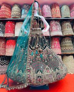 Perfection de la mariée hiver mariée indienne pakistanaise vêtements miroir travail Lehenga Choli Jarkan pierres flair lourd longue blouse - Product Image 2