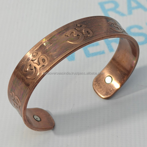 Pulsera Curativa Moderna de Cobre con Símbolo Om y Imanes Individuales para Protección Articular, Energía Positiva, Recuperación Avanzada y Ecológica - Product Image 6