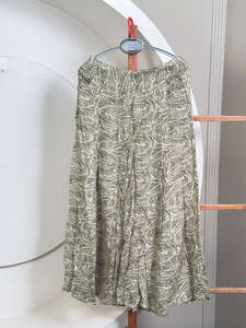 2025 venta al por mayor primavera elegante transpirable Casual Color sólido cintura alta viscosa Midi longitud faldas de las mujeres con descuento Popular - Product Image 4