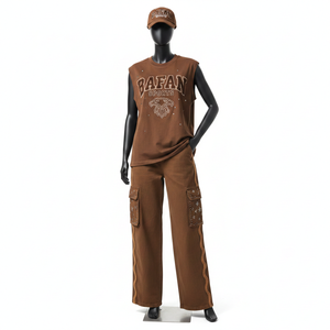 ชุดเซ็ตเสื้อยืดและกางเกงจ็อกเกอร์ผ้าฝ้ายผสมโพลีฟลีซคุณภาพสูง 230 GSM สีกรมท่าเข้ม พิมพ์ลายพร้อมสกรีนโลโก้ตามสั่งสำหรับผู้หญิง - Product Image 6