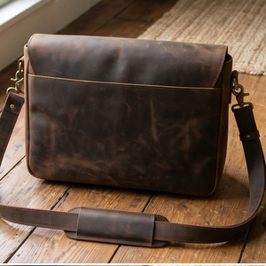 Bolso de Hombro de Cuero Genuino Vintage con Cierre de Hebilla y Correas Ajustables, Bolsos de Mensajero de Cuero para Uso en Todas las Estaciones - Product Image 2
