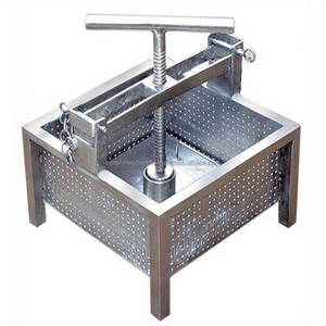 Presse à fromage manuelle à vis de qualité supérieure, offerte par un revendeur très bien noté, au meilleur prix du marché - Product Image 1