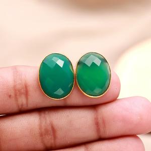 Boucles d'oreilles ovales facettées en onyx vert faites à la main, serties de vermeil doré, pour mariage, anniversaire ou cadeau - Product Image 4