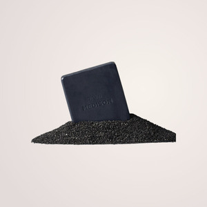 สบู่ก้อนขายส่ง WB Polmedison Signature Black Bean Soap 100 กรัม สบู่ล้างหน้าสำหรับผิวแพ้ง่ายผสมน้ำมันมะกอก - Product Image 6