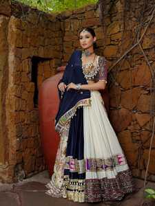 Ensemble Lehenga Choli traditionnel indien en coton mousseline avec broderie miroir et bordure en dentelle, pour mariage et fête, longueur ras du sol, coupe classique, pour femme - Product Image 3