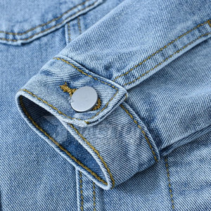 Veste en jean pour femme, design personnalisé, respirante, légère, manches longues, best-seller. - Product Image 5