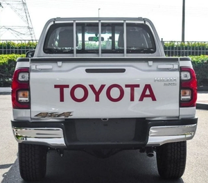 Producto TOP USADO en Perfecto Estado, Modelo 2025, Toyota Hilux 2.7L Gasolina, Totalmente Equipado, Listo para Usar, 3 Años de Garantía - Product Image 3