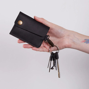 Premium Leather Key Holder manufacturer luxury leather travel organizer providing secure compartments for keys cards and cash - Product Image 1