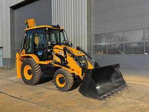 Retroexcavadora JCB 3DX SUPER, Cargadora de Ruedas Diésel de 4 Toneladas, 4x4, Equipo de Construcción - Product Image 2