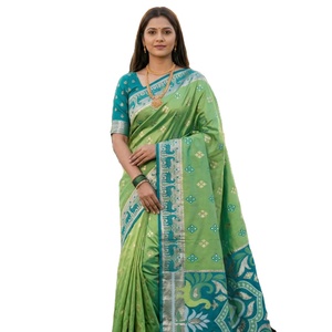 Sari en soie Banarasi douce avec broderie zari, motifs minuscules sur toute la surface du sari. - Product Image 1